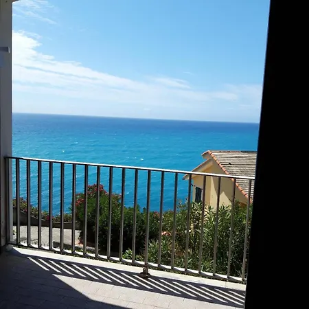 Apartment White House With Sea View *